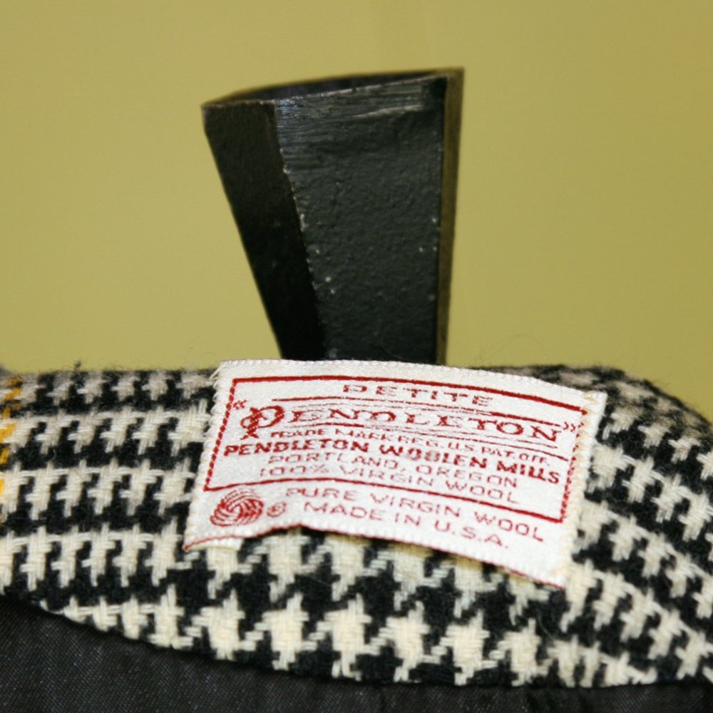 Pendleton Ladies Blazer Wool Jacket - image 6